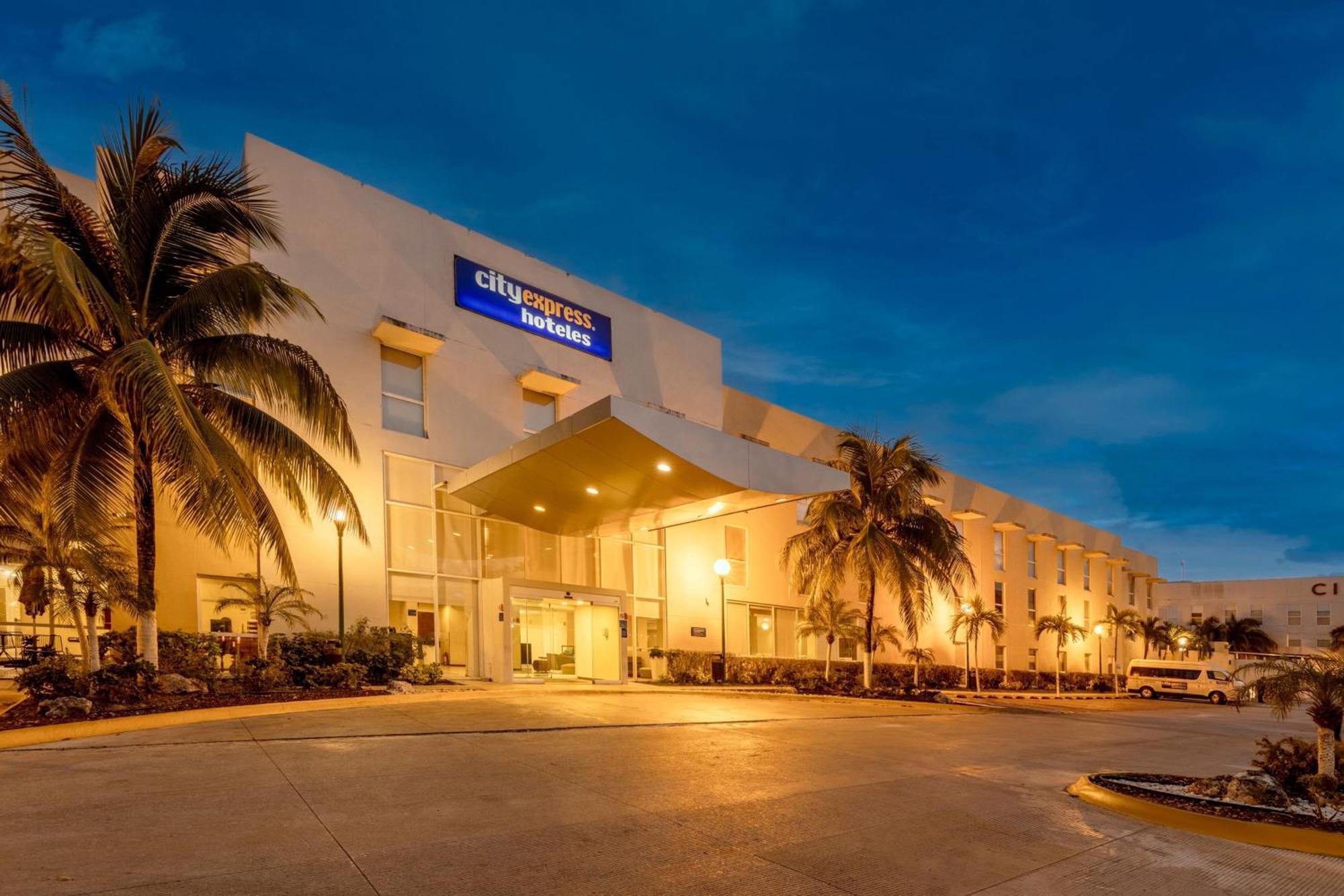 City Express By Marriott Playa Del Carmen Kültér fotó